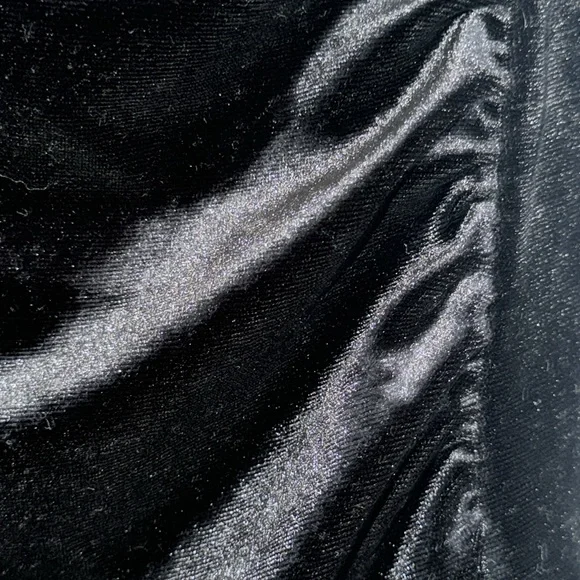 FOREVER 21 VELVET BLACK ASYMMETRICAL BODYCON MINI DRESS - Picture 4 of 4